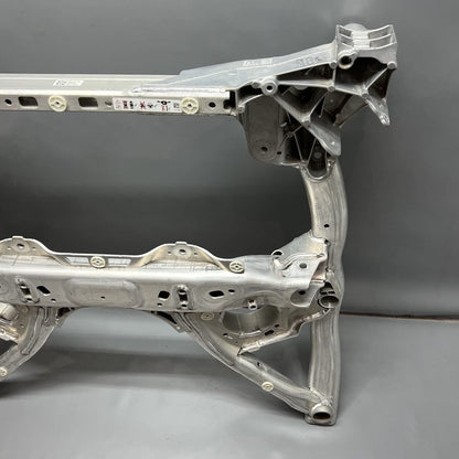 6861106 BMW 750 CROSSMEMBER FRONT SUBFRAME 2016 2017 2018 2019 OEM 6861106