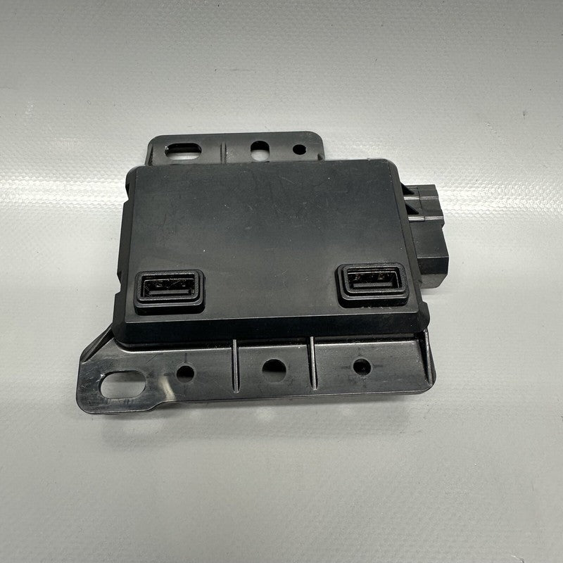 1093295-00-A TESLA MODEL 3 CENTER CONSOLE USB DATA CHARGER MODULE 2017 18 2019 1093295-00-A