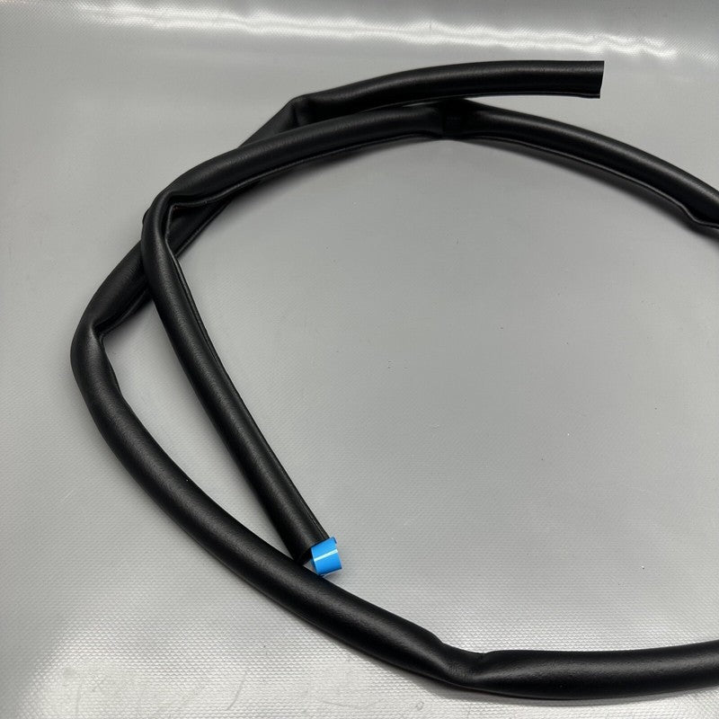 1090509-00-E TESLA MODEL 3 DOOR SECONDARY SEAL LEFT REAR 2017 2018 2019 2020 OEM 1090509-00-E