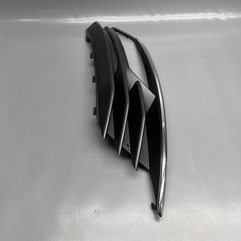 8V5807682A AUDI A3 FRONT BUMPER GRILLE RIGHT 2015 2016 OEM 8V5807682A