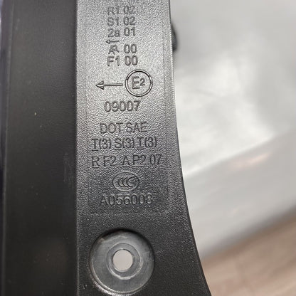 EH22-13405-AA LAND ROVER DISCOVERY 4 TAIL LIGHT LEFT DRIVER EH22-13405-AA 2014 15 2016 DAMAGED