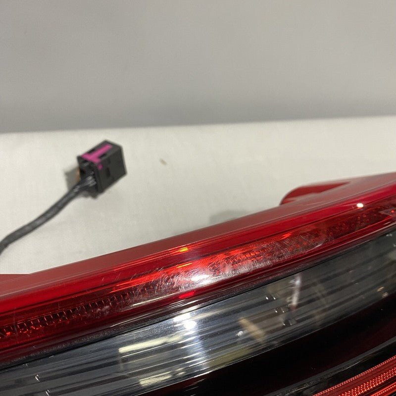 95B945095E PORSCHE MACAN TAIL LIGHT LEFT DRIVER LED 95B945095E OEM 2015 2016 2017 