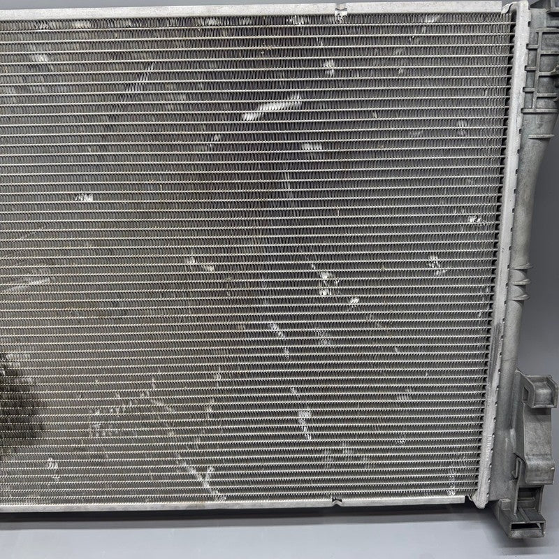 MERCEDES BENZ E350 E550 RADIATOR 2010 2011 2012 2013 2014 2015 OEM A20