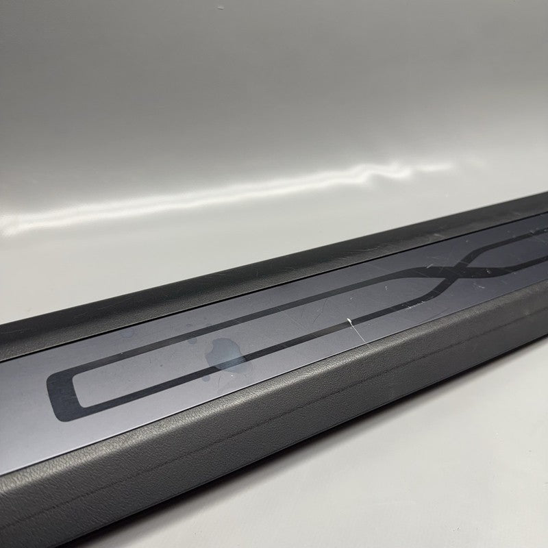 1035985-00-E TESLA MODEL X DOOR SILL LEFT FRONT 2016 2017 2018 2019 2020 OEM 1035985-00-E