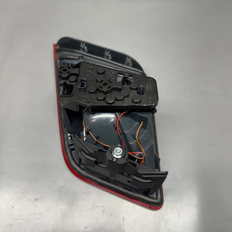 BMW 528 TAIL LIGHT INNER LEFT DRIVER 535 2014 2015 2016 OEM 7306163