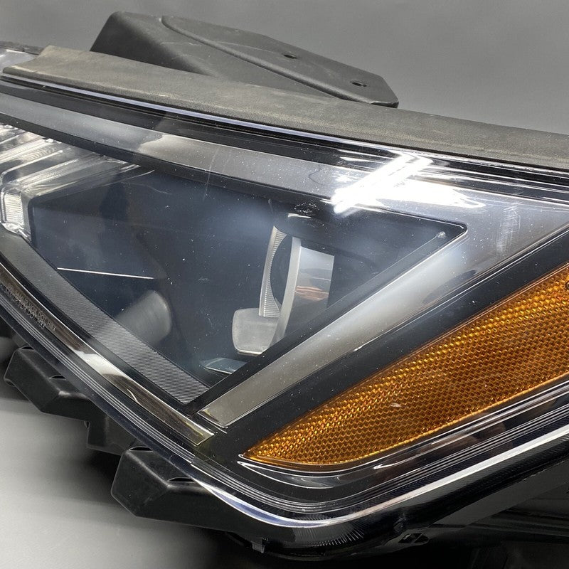 HYUNDAI ELANTRA HEADLIGHT LEFT DRIVER 92101F3500 2019 2020 HALOGEN OEM