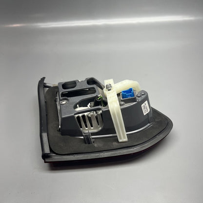 A2059061602 MERCEDES BENZ C300 WAGON TRUNK TAIL LIGHT RIGHT 2015 2016 2017 2018 OEM