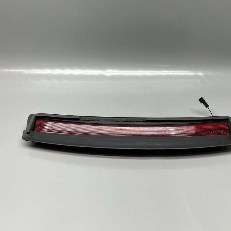1077405-00-F TESLA MODEL 3 REAR 3RD BRAKE LIGHT 2017 2018 2019 2020 OEM 1077405-00-F