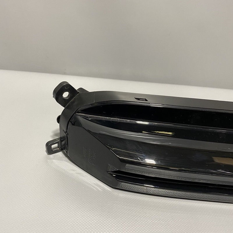 9Y0953050B PORSCHE CAYENNE ADDITIONAL HEADLIGHT RIGHT PASSENGER 2018 2019 2020 9Y0953050B