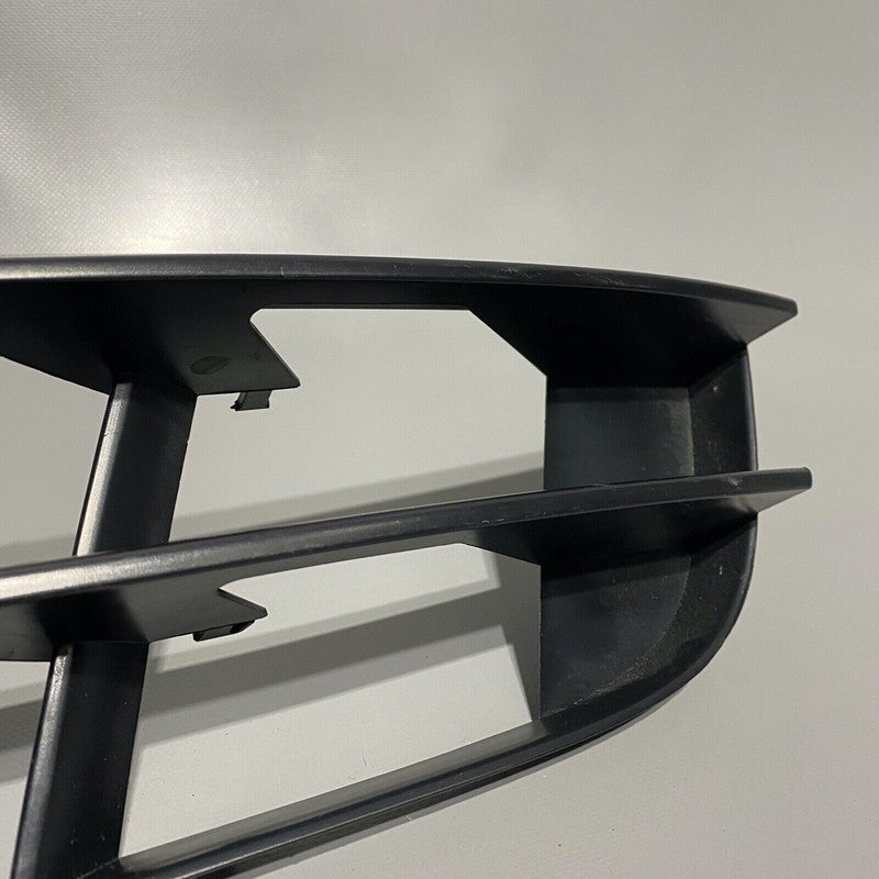 4L08807681 AUDI Q7 GRILL LEFT LOWER TURN SIGNAL 4L08807681 2010 2011 2012 2013 2014 2015