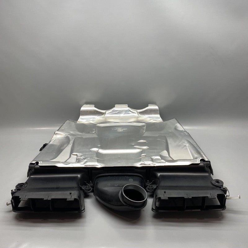 4M0133835G AUDI Q7 AIR CLEANER ASSEMBLY Q8 4M0133835G 2021 2022 OEM