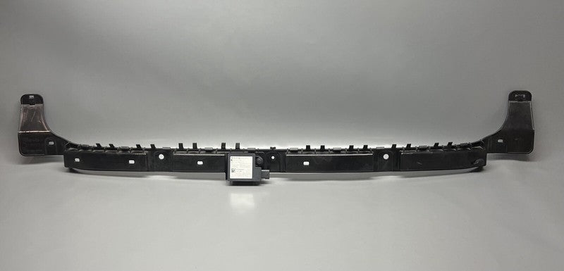 1083994-00-G TESLA MODEL 3 REAR BUMPER CENTER BRACKET 2017 18 19 20 21 22 2023 1083994-00-G