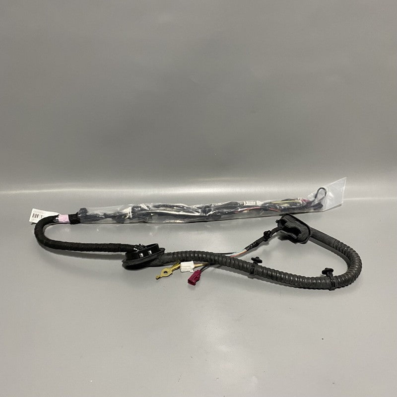 1068789-00-E TESLA MODEL 3 DECKLID HARNESS 2017 2018 2019 2020 2021 2022 OEM 1068789-00-E
