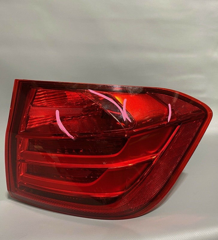 63217372786 BMW 328 TAIL LIGHT RIGHT PASSENGER F30 63217372786 2012 2013 2014 2015 LED