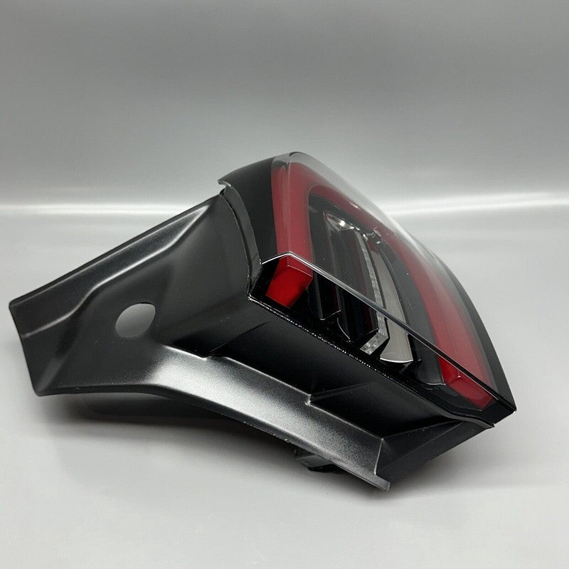 TESLA MODEL 3 TAIL LIGHT RIGHT 2017 2018 2019 2020 2021 1077398-00-H O