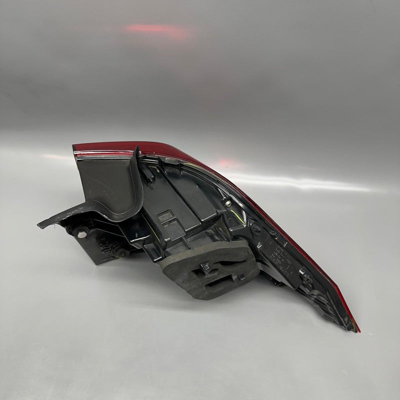 VOLKSWAGEN TIGUAN TAIL LIGHT LEFT DRIVER 2018 2019 2020 OEM 5NN945095A