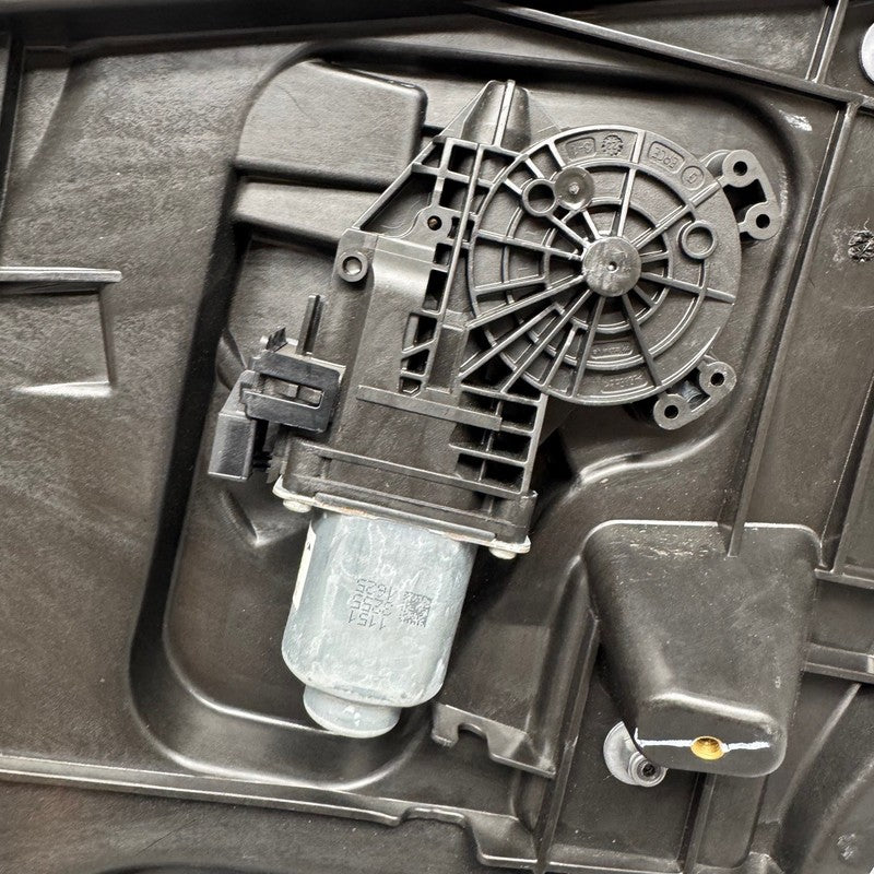 TESLA MODEL 3 WINDOW REGULATOR RIGHT REAR 2017 2018 2019 2020 2021 202
