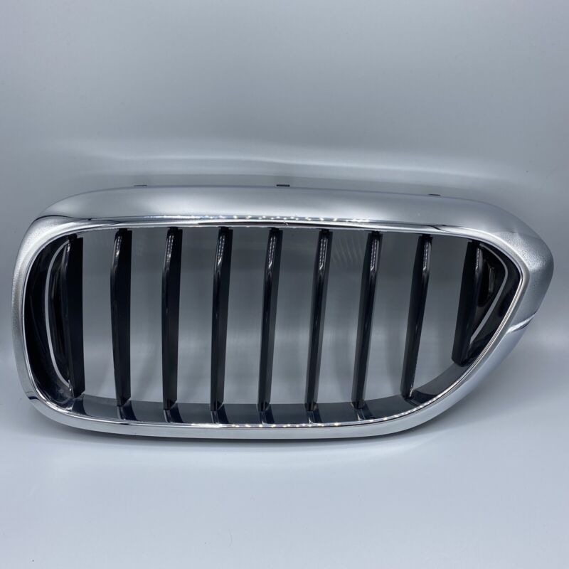 51137383519 BMW 530 GRILLE LEFT SIDE G30 540 CHROME 51137383519 OEM 2017 2018 2019 2020
