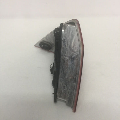 2038201064 MERCEDES BENZ C240 C320 TAIL LIGHT RIGHT PASSENGER SIDE 2001 2002 2003 2004 OEM