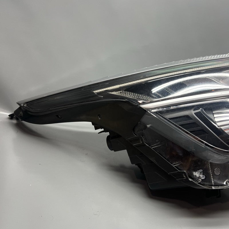 92101-Q5 KIA SELTOS HEADLIGHT RIGHT PASSENGER 2021 2022 2023 LED OEM 92101-Q5