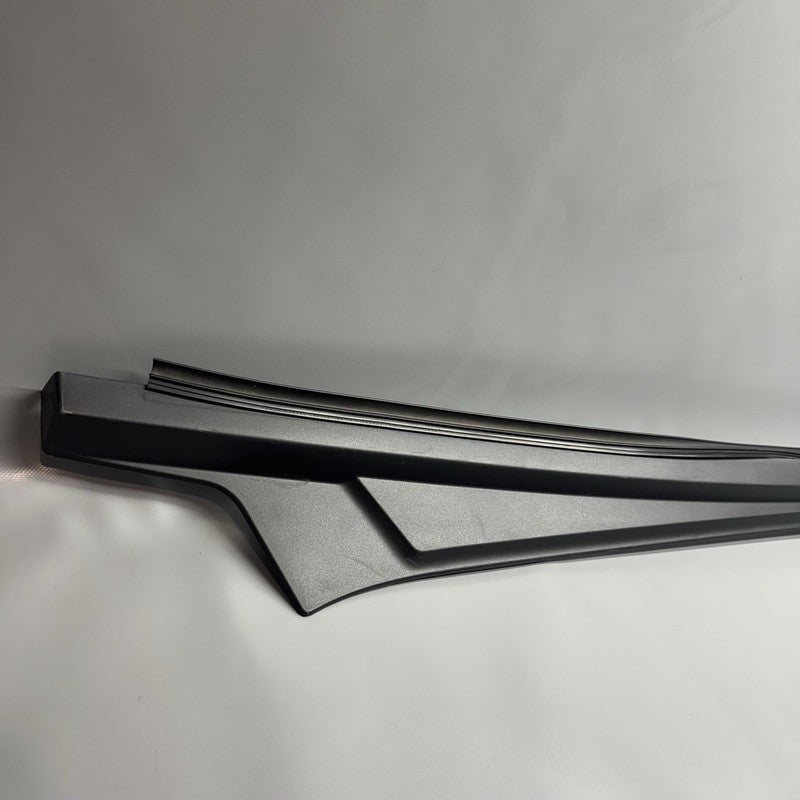 1821257-00-D TESLA CYBERTRUCK APRON REAR TRIM 2024 2025 OEM 1821257-00-D