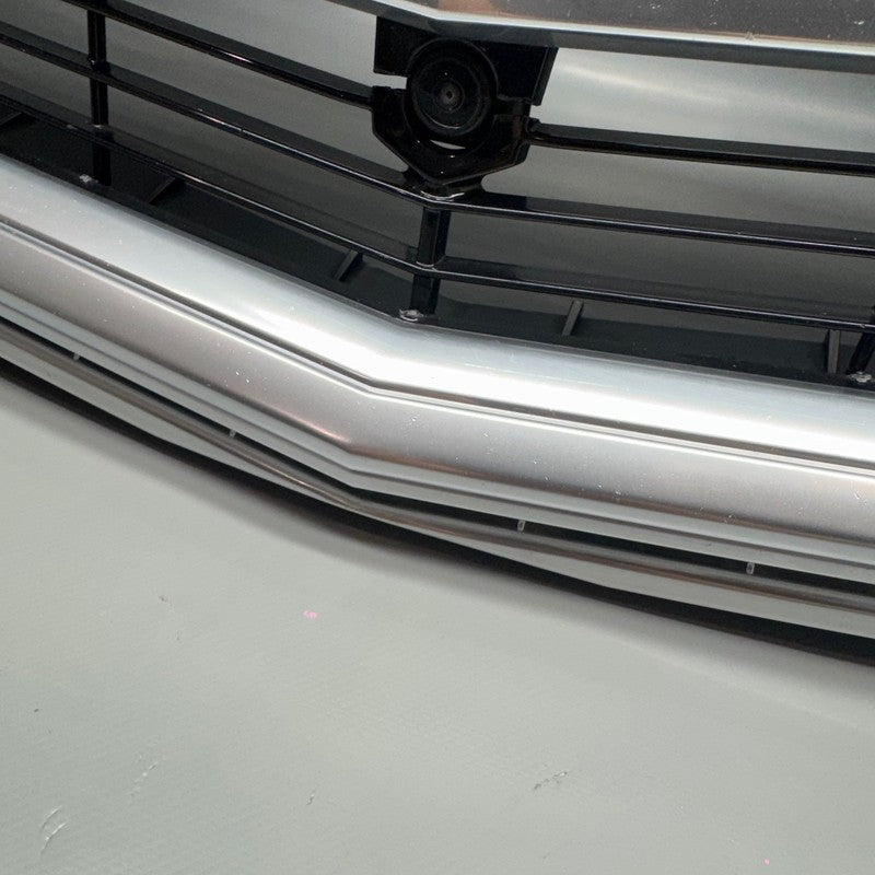 CADILAC ESCALADE GRILLE 2015 2016 2017 2018 2019 2020 OEM 23329115