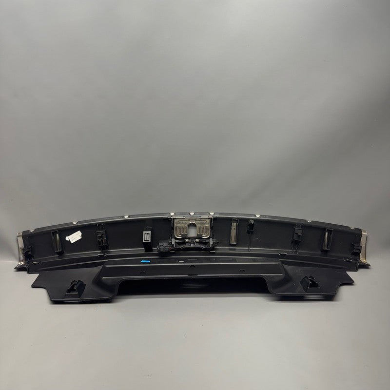 AUDI Q5 TRUNK LATCH PANEL COVER TRIM 2010 2011 2012 2013 2014 2015 8R0