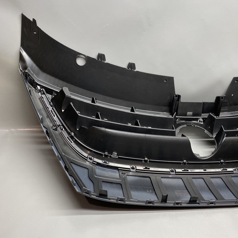 3C8853651 VOLKSWAGEN PASSAT CC GRILLE 3C8853651 2009 2010 2011 2012 OEM