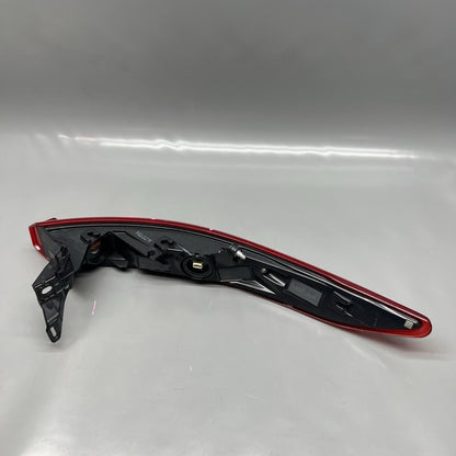 TOYOTA VENZA TAIL LIGHT RIGHT PASSENGER 2021 2022 2023 OEM