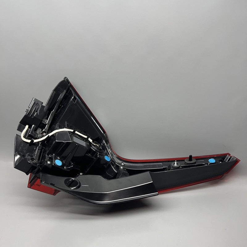 3229161 VOLVO V60 TAIL LIGHT RIGHT PASSENGER 2020 2021 2022 2023 2024 LED OEM 3229161