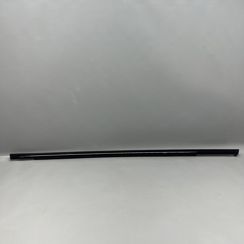 9Y0837476H PORSCHE CAYENNE DOOR BELT MOLDING RIGHT FRONT 2019 2020 OEM 9Y0837476H