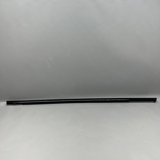 9Y0837476H PORSCHE CAYENNE DOOR BELT MOLDING RIGHT FRONT 2019 2020 OEM 9Y0837476H