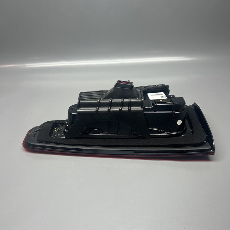 A1679067301 MERCEDES BENZ GLS580 TAIL LIGHT LEFT DRIVER GLS450 2020 2021 2022 2023 2024