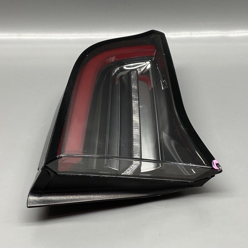 TESLA MODEL 3,Y TAIL LIGHT TRUNK LEFT DRIVER 1077401-96-C 2018 19 20 2