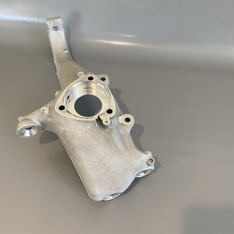 1044311-00-E TESLA MODEL 3 KNUCKLE LEFT FRONT RWD/DM 1044311-00-E 2017 2018 2019 2020 OEM
