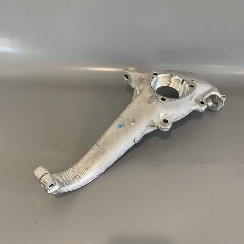 1044316-00-E TESLA MODEL 3 KNUCKLE RIGHT FRONT RWD/DM 2017 2018 2019 2020 2021 OEM
