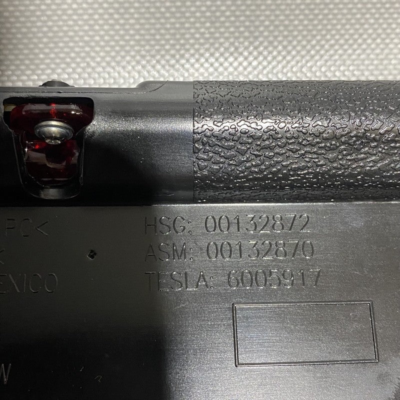 6005917-00F TESLA MODEL S REAR 3RD BRAKE LIGHT LED 6005917-00F 2016 2017 2018 2019 2020 OEM