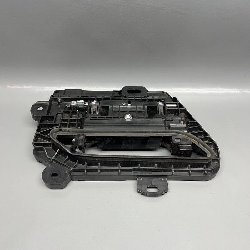 1046122-00-E TESLA MODEL S DOOR HANDLE RIGHT FRONT 2017 2018 2019 2020 GEN 2 OEM 1046122-00-E