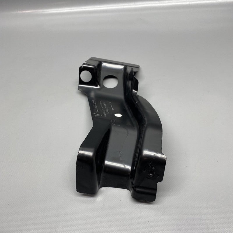 95B805832A PORSCHE MACAN HEADLIGHT SUPPORT BRACKET 95B805832A 2016 2017 2018 2019 2020 OEM