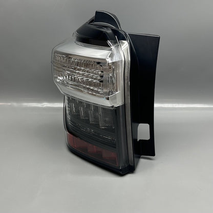 4 RUNNER TOYOTA 4 RUNNER TAIL LIGHT LEFT DRIVER LED 2014 2015 16 17 18 19 2020 2021 OEM 