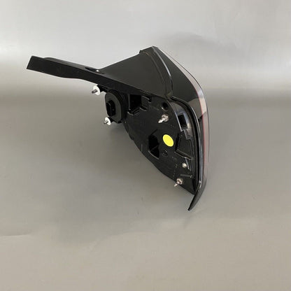 1502086-00-D TESLA MODEL Y TAIL LIGHT LEFT DRIVER SIDE 1502086-00-D 2020 2021 2022 OEM 