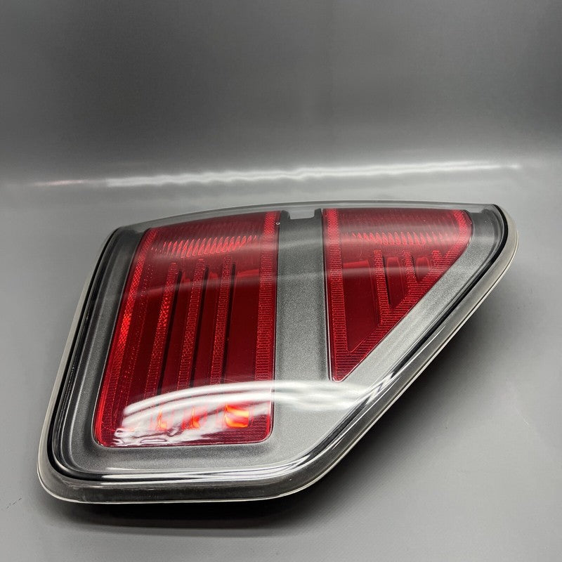 44ZH-1982-A FORD F150 TAIL LIGHT LEFT DRIVER 2009 2010 2011 2012 2013 2014 OEM 44ZH-1982-A