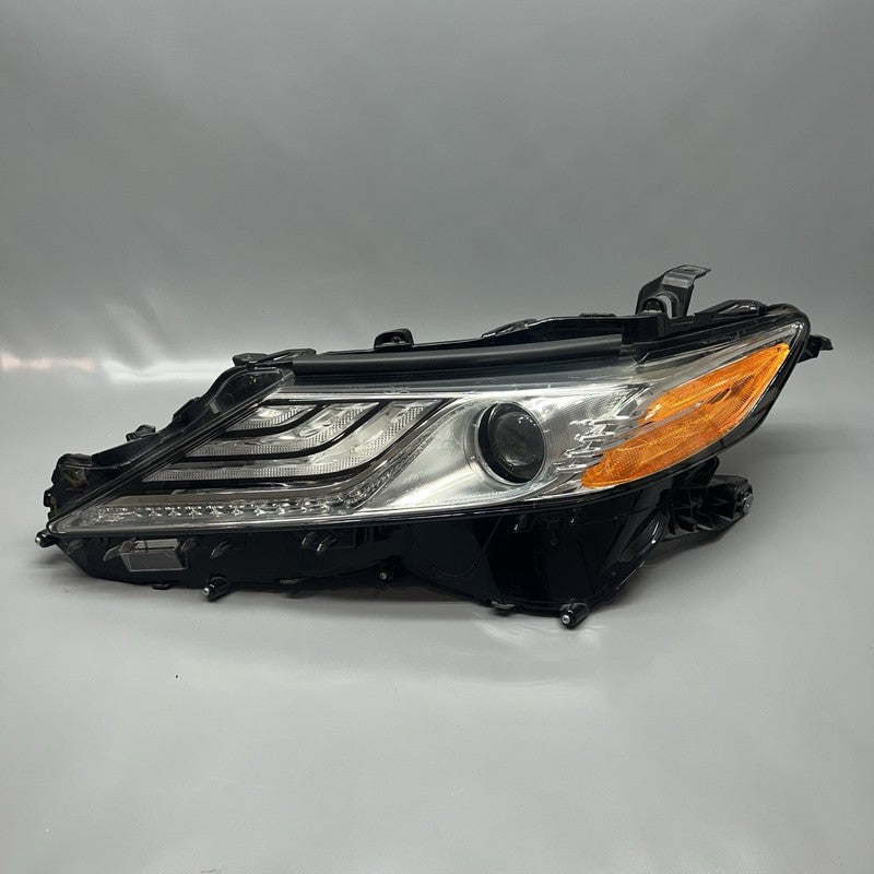 TOYOTA CAMRY HEADLIGHT LEFT DRIVER 2018 2019 2020 3 STRIPE DRL