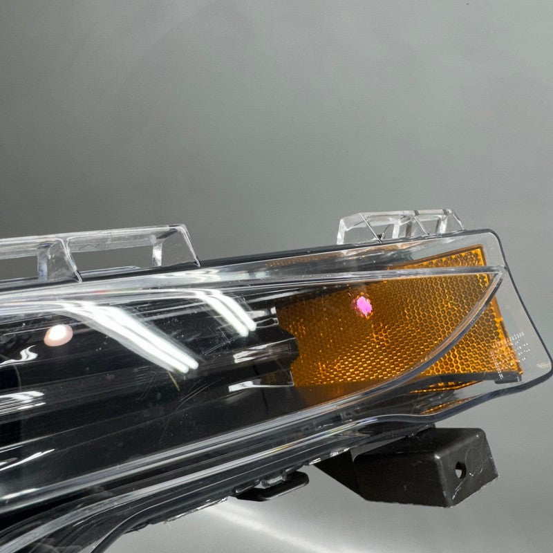 1507929-00-D TESLA MODEL Y FOG LIGHT RIGHT PASSENGER 2020 2021 2022 2023 2024 OEM