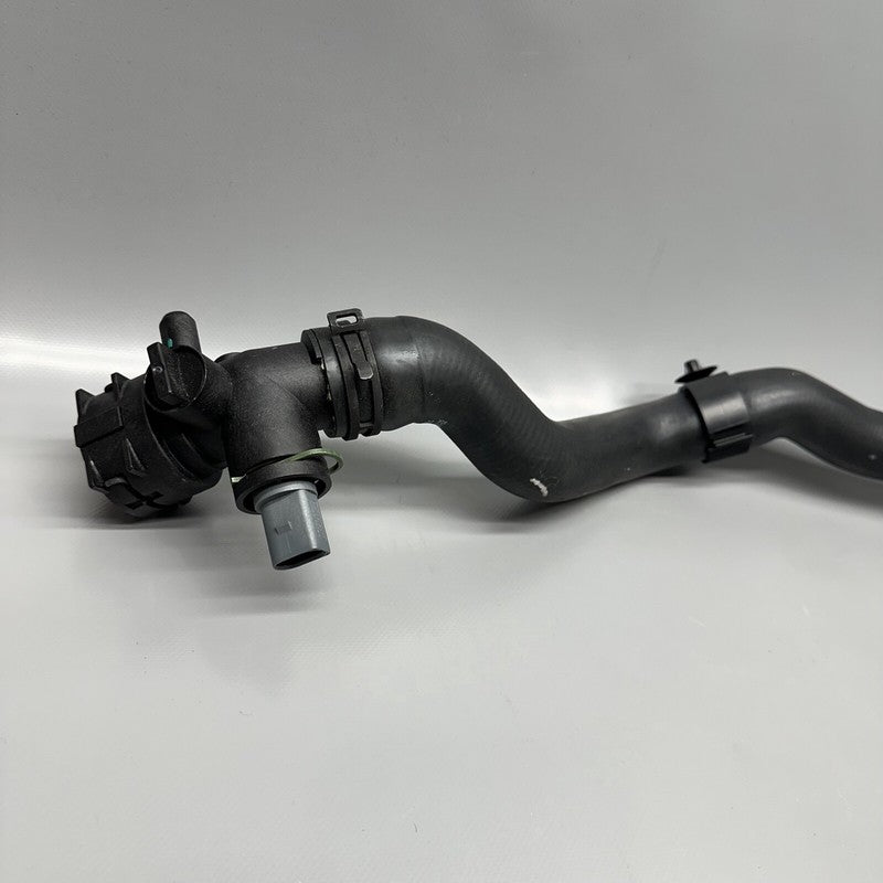 95B121109F PORSCHE MACAN COOLANT HOSE LOWER REAR FRONT 2017 18 19 20 21 22 2023 95B121109F