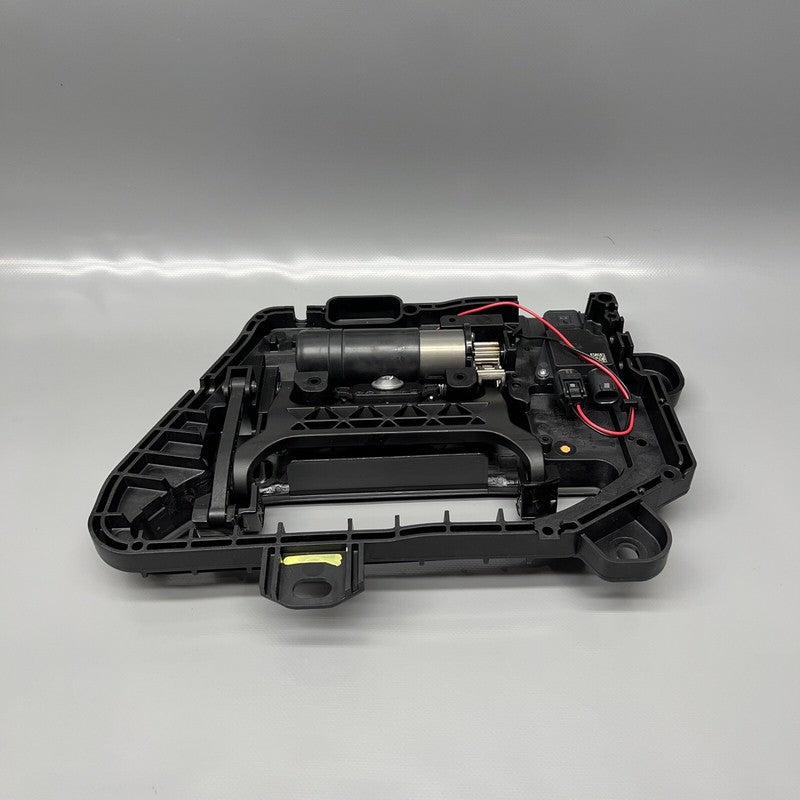 1046122-00-G TESLA MODEL S DOOR HANDLE RIGHT FRONT 2017 2018 2019 GEN2 OEM 1046122-00-G