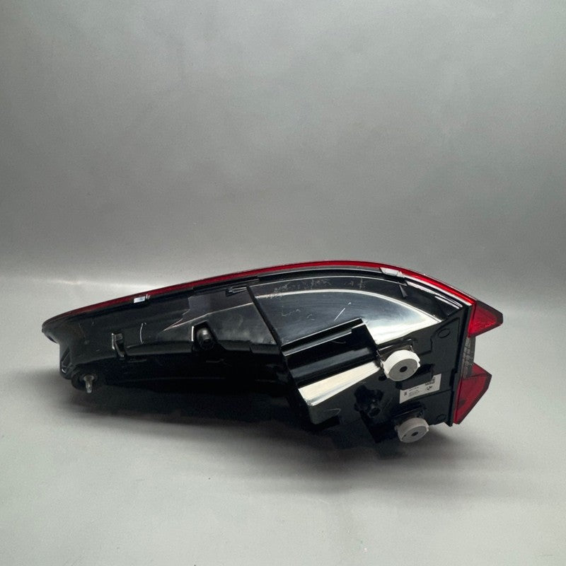 BMW X5 TAIL LIGHT RIGHT PASSENGER X5M 2019 2020 2021 2022 2023 OEM 374