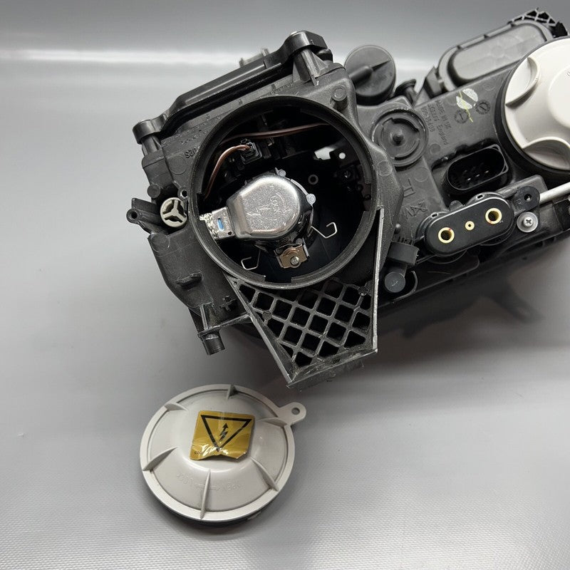 3W1941016T BENTLEY GT GTC HEADLIGHT RIGHT PASSENGER 2004 05 06 07 08 09 10 2011 XENON OEM 