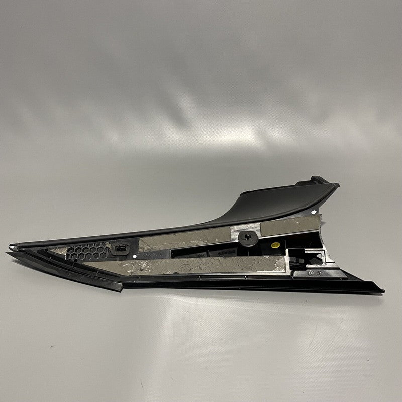 11A827939B VOLKSWAGEN ID.4 SPOILER REAR RIGHT 11A827939B 2021 2022 OEM