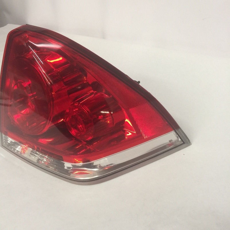 25880344 CHEVROLET GM IMPALA TAIL LIGHT RIGHT SIDE 2006 07 08 09 10 11 12 2013 OEM